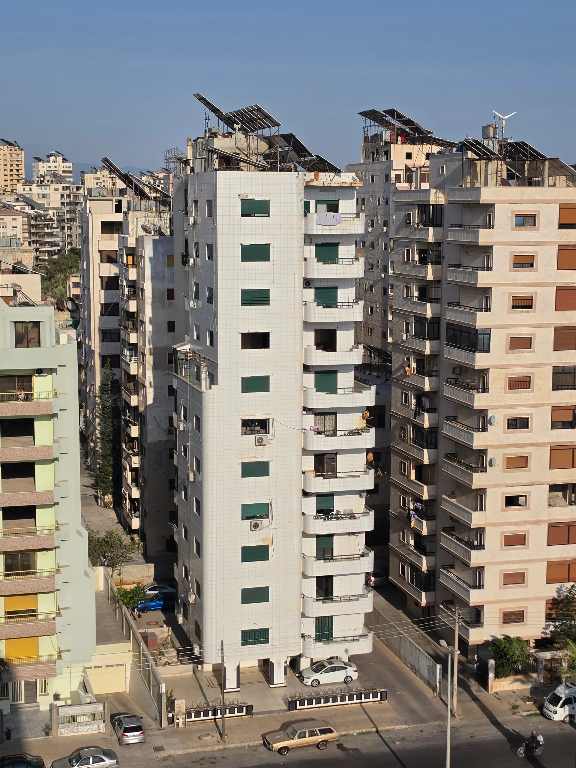 الكورنبيش الجنوبي طريق المستودعات