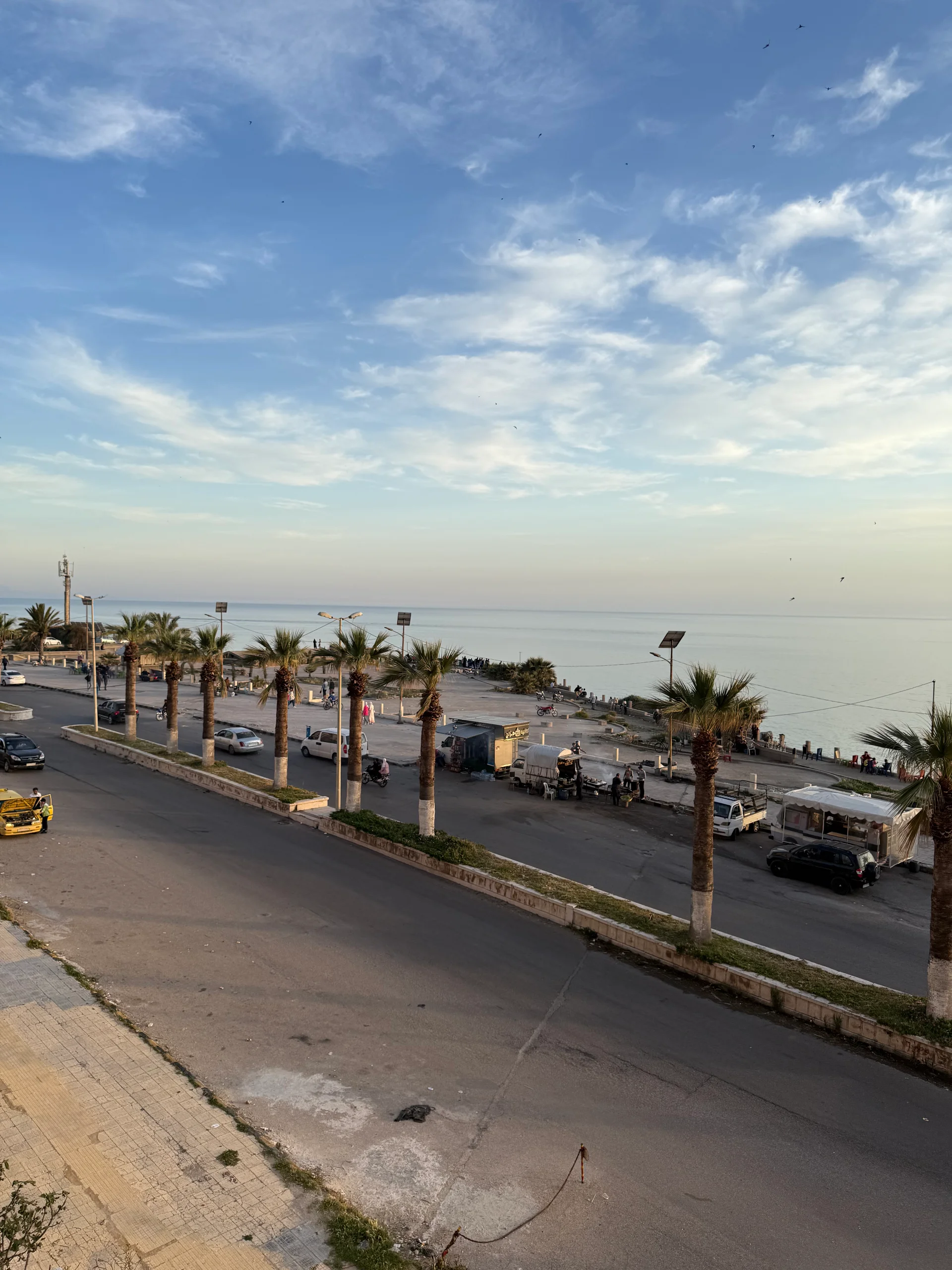 اللاذقية / الكورتيش الجنوبي مقابل جامع الزوزو