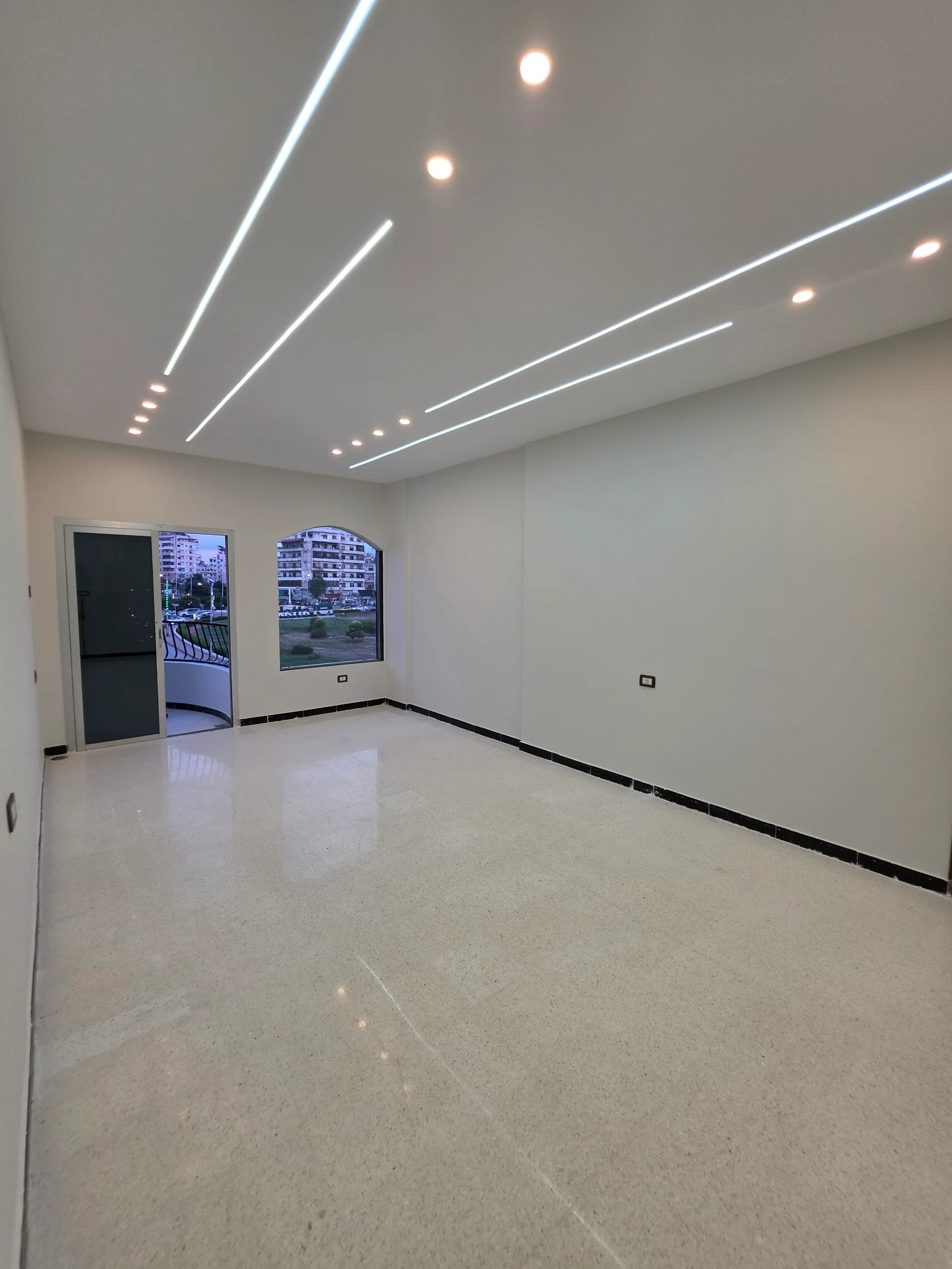 اللاذقية \\ دوار هارون 