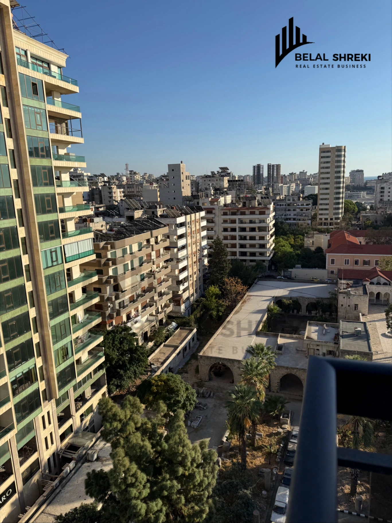الكورنيش الغربي مقابل المتحف 