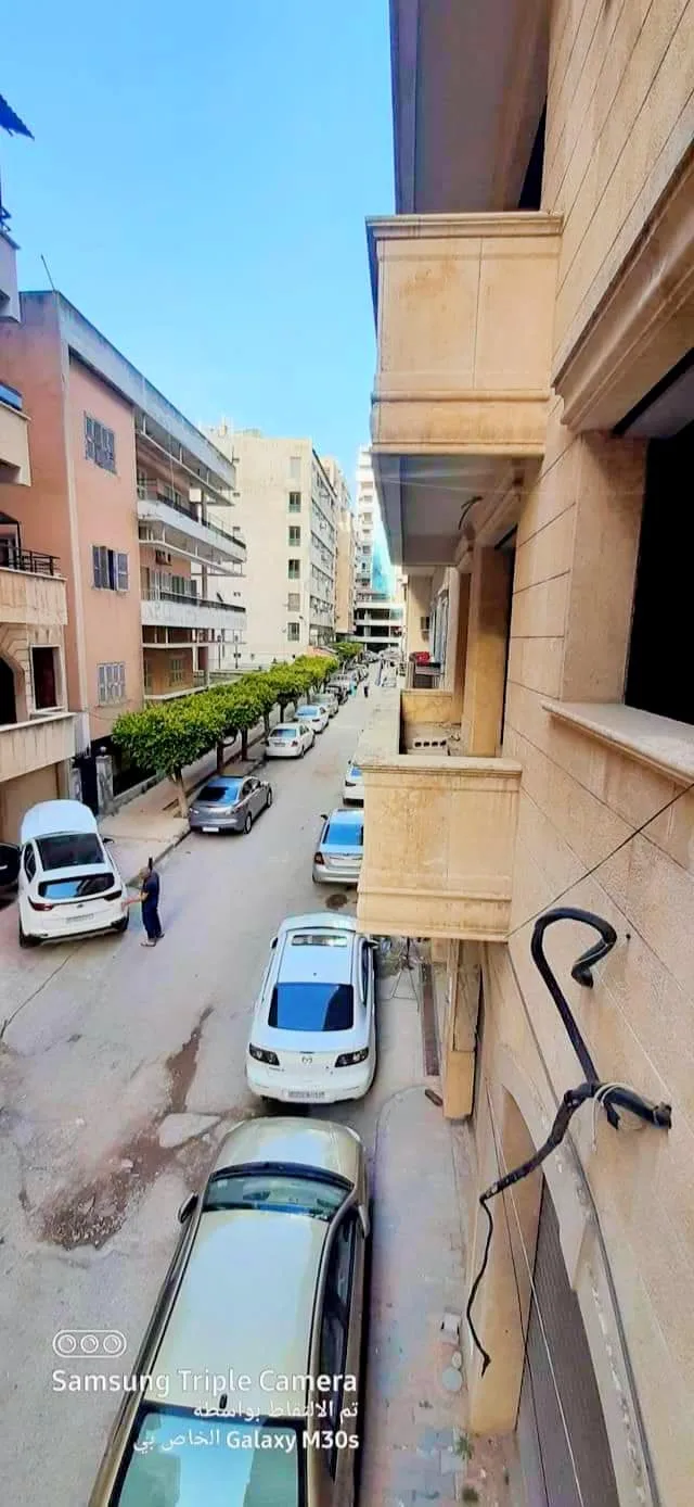 شارع الاميركان نزلة مطعم الدار 